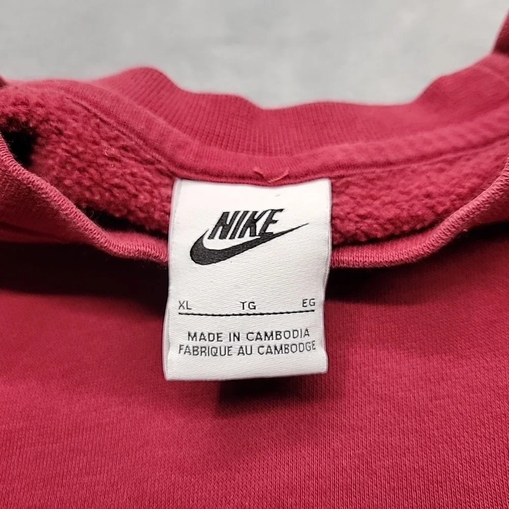 Nike Sweatshirt Mens XL Red Pullover Crewneck Embroidered Swoosh Sportswear